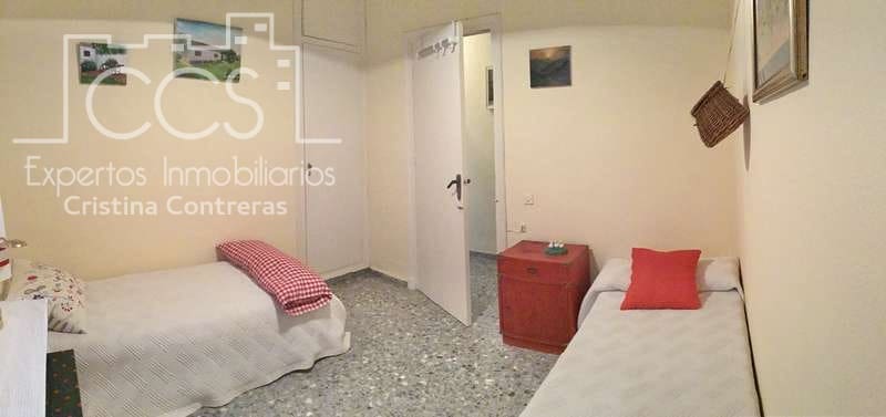 5 bedroom Villa for sale in Sanlucar la Mayor with pool - € 350,000 (Ref: 6732498)