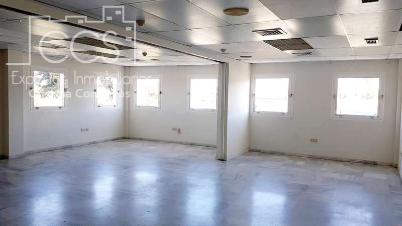 Kontor til leje i Sevilla by - € 860 (Ref: 6944579)