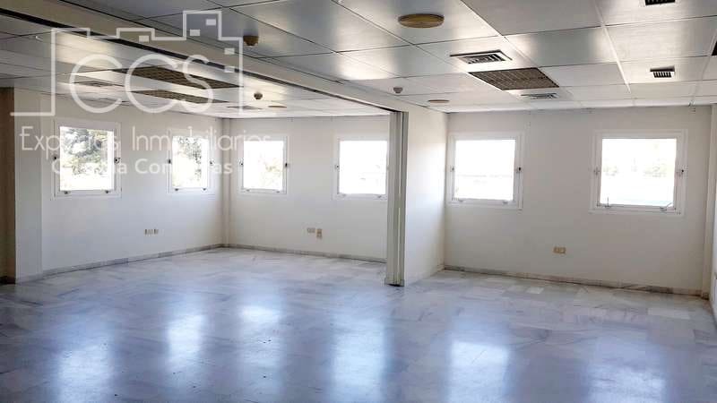 Office for rent in Seville city - € 860 (Ref: 6944579)