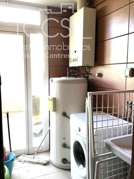 2 bedroom Penthouse for rent in Seville city with pool garage - € 1,490 (Ref: 7314823)