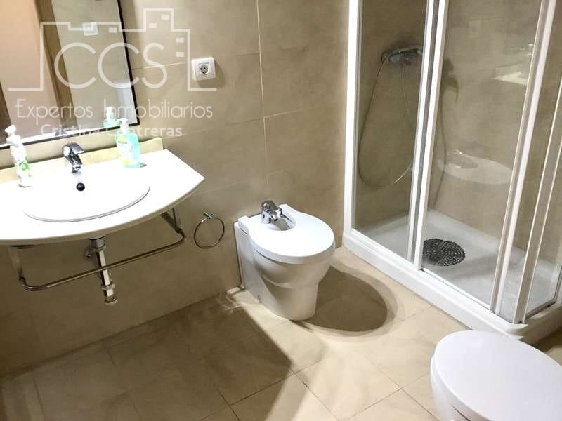 2 bedroom Penthouse for rent in Seville city with pool garage - € 1,490 (Ref: 7314823)