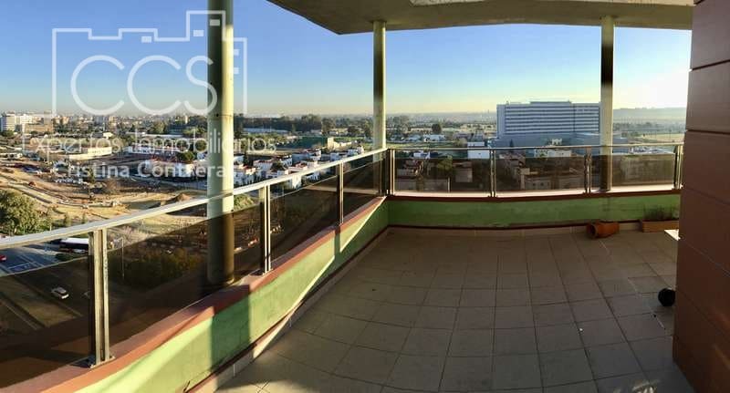2 bedroom Penthouse for rent in Seville city with pool garage - € 1,490 (Ref: 7314823)