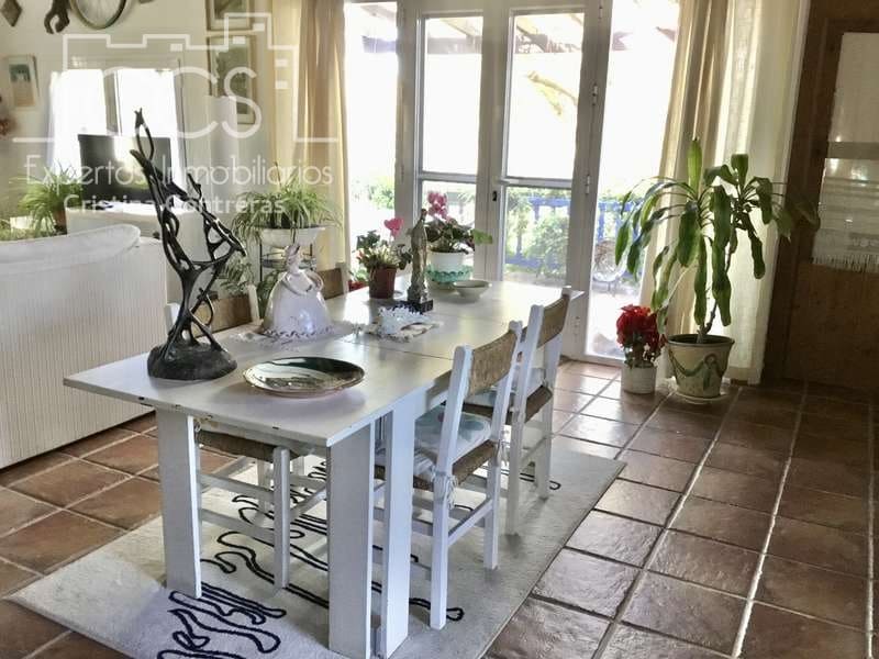 7 soveværelse Finca/Landehus til salg i Pilas med swimmingpool - € 320.000 (Ref: 7356622)