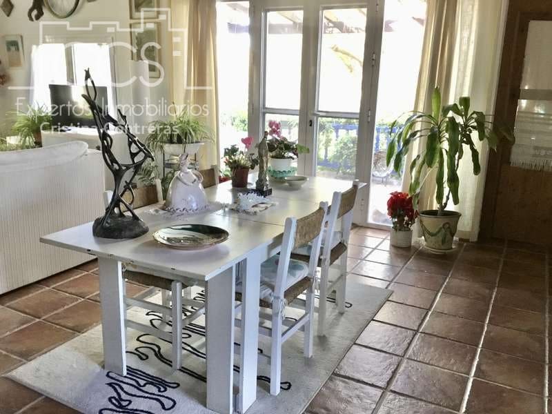 7 chambre Finca/Maison de Campagne à vendre à Pilas avec piscine - 305 000 € (Ref: 7356622)