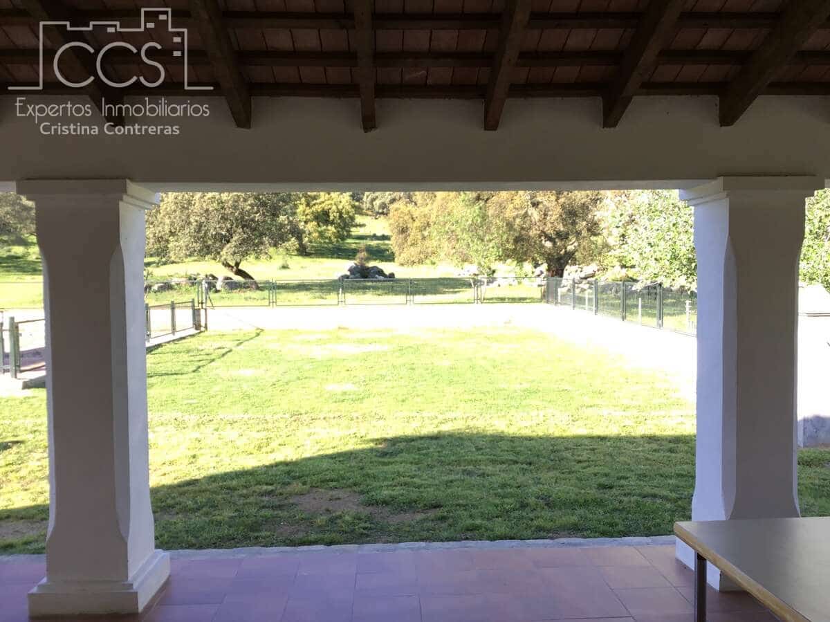 6 soveværelse Finca/Landehus til salg i El Pedroso med swimmingpool - € 635.000 (Ref: 8247007)