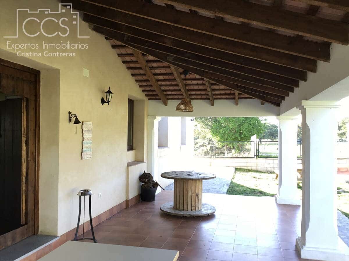 6 soveværelse Finca/Landehus til salg i El Pedroso med swimmingpool - € 635.000 (Ref: 8247007)