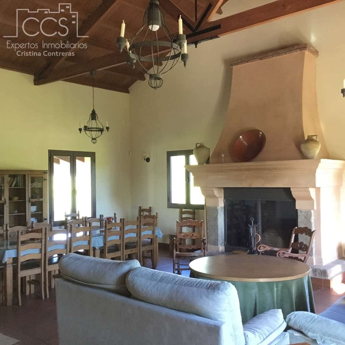 6 soveværelse Finca/Landehus til salg i El Pedroso med swimmingpool - € 635.000 (Ref: 8247007)