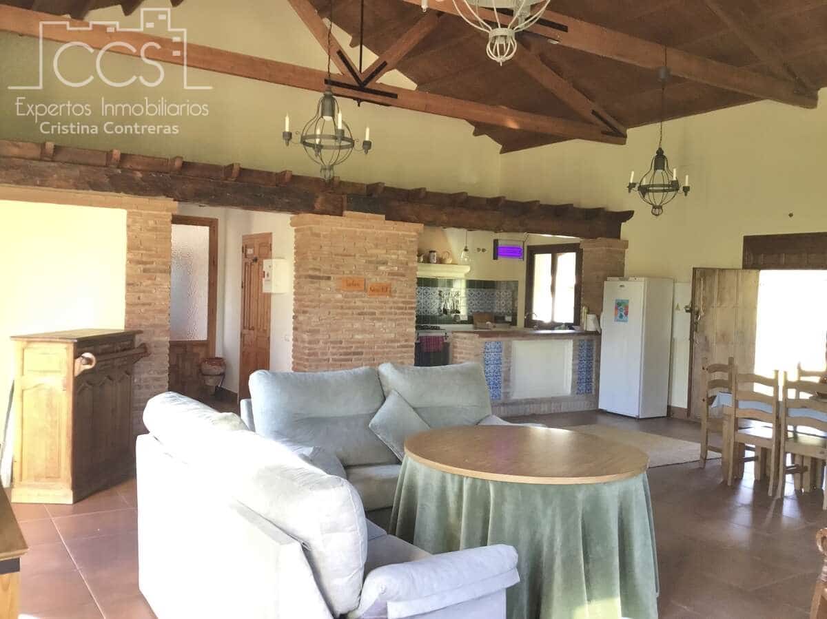 6 soveværelse Finca/Landehus til salg i El Pedroso med swimmingpool - € 635.000 (Ref: 8247007)