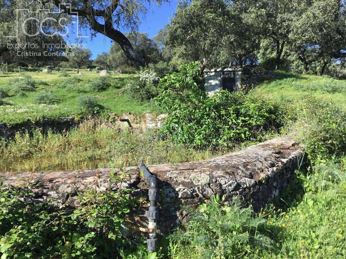 6 soveværelse Finca/Landehus til salg i El Pedroso med swimmingpool - € 635.000 (Ref: 8247007)