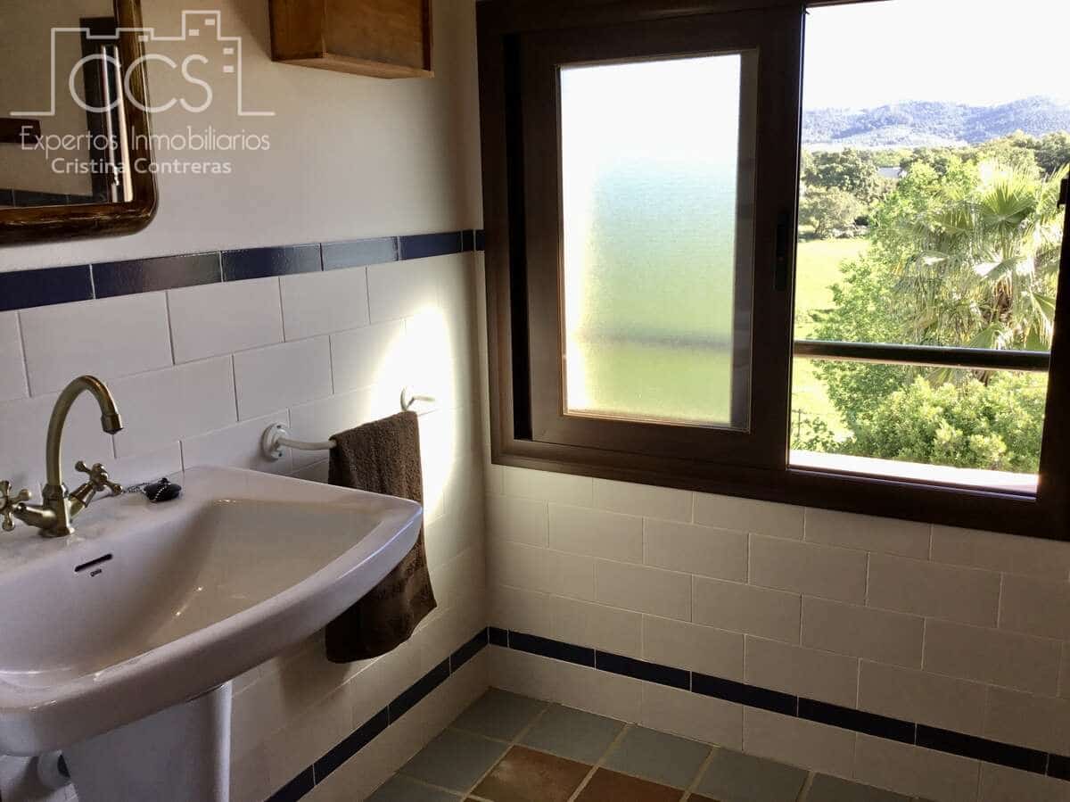 6 soveværelse Finca/Landehus til salg i El Pedroso med swimmingpool - € 635.000 (Ref: 8247007)