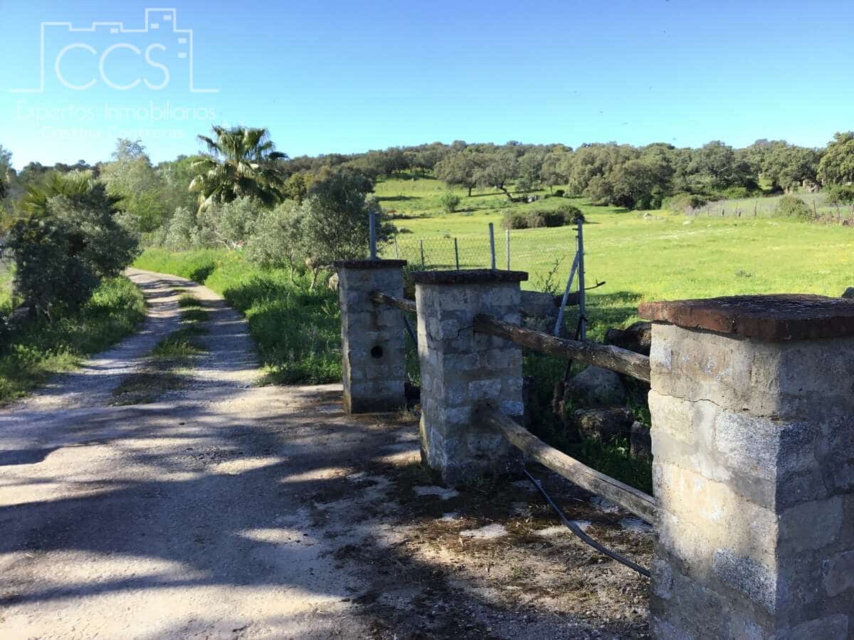 6 soveværelse Finca/Landehus til salg i El Pedroso med swimmingpool - € 635.000 (Ref: 8247007)