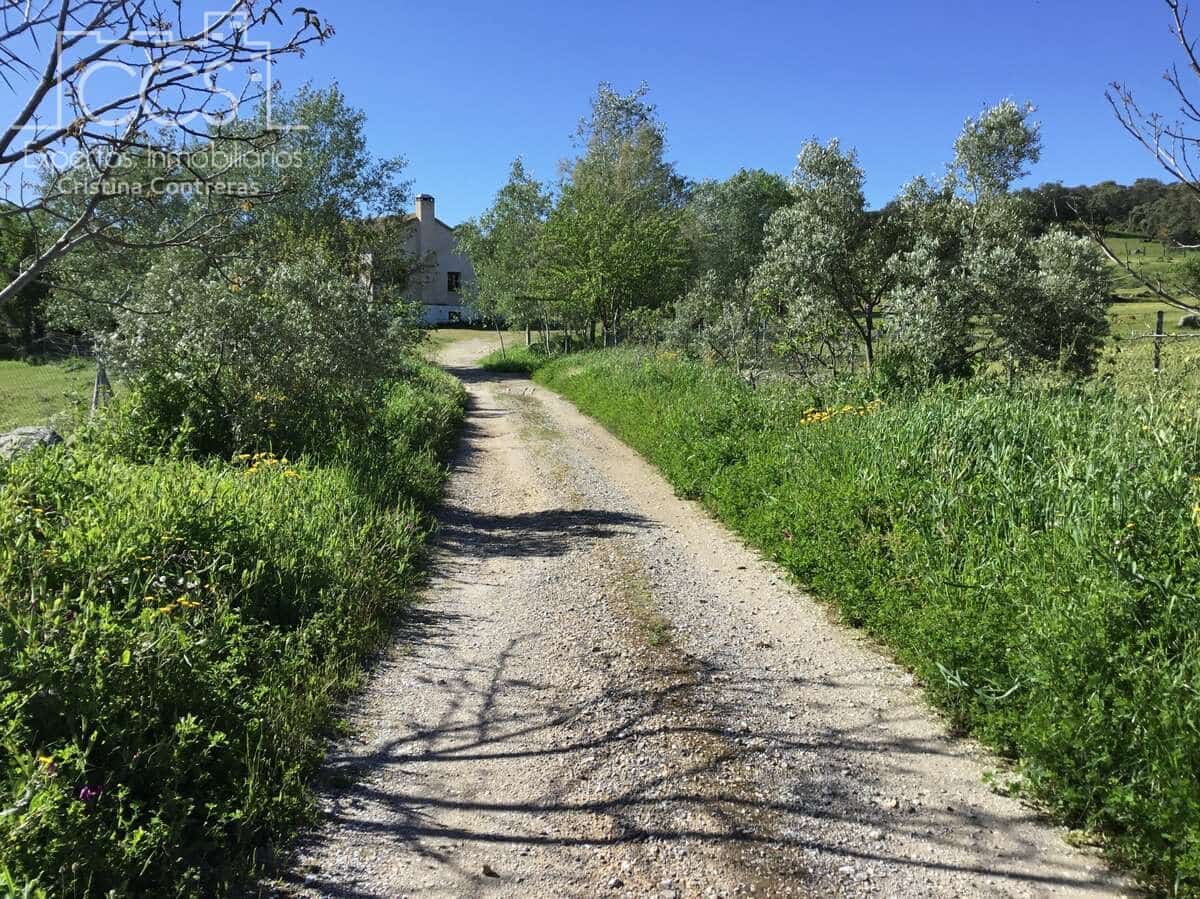 6 soveværelse Finca/Landehus til salg i El Pedroso med swimmingpool - € 635.000 (Ref: 8247007)