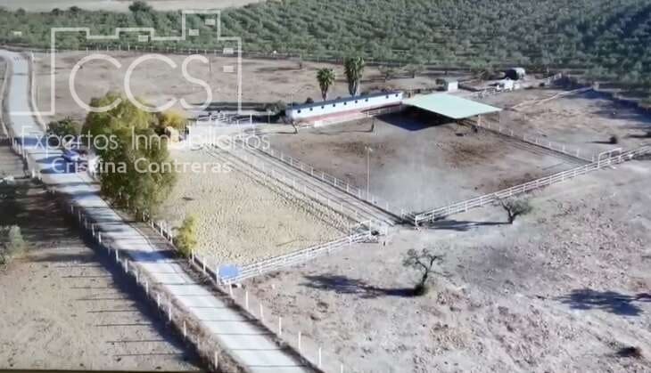 Finka/Dom wiejski na sprzedaż w Sanlucar la Mayor - 300 000 € (Ref: 8396255)