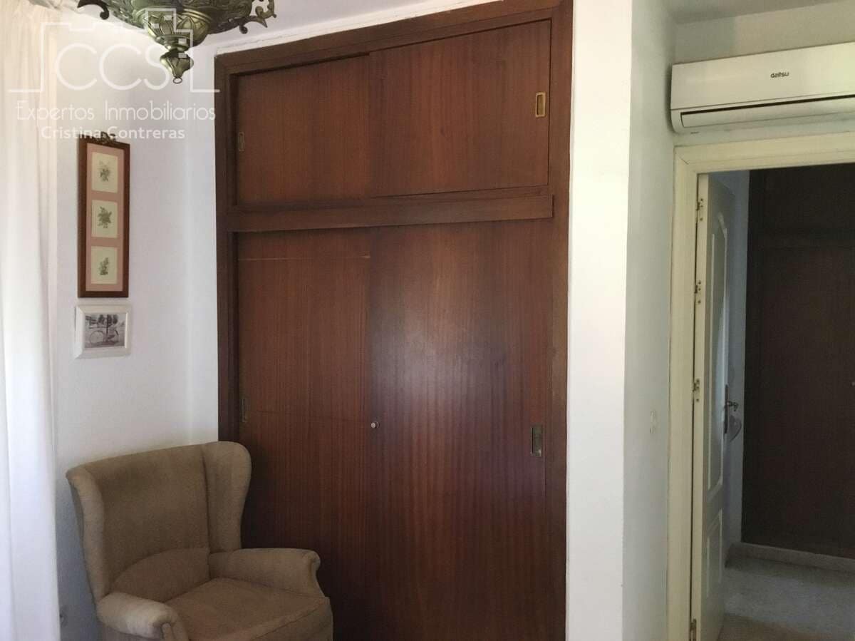 5 bedroom Finca/Country House for sale in Alcala de Guadaira with pool garage - € 450,000 (Ref: 8485078)