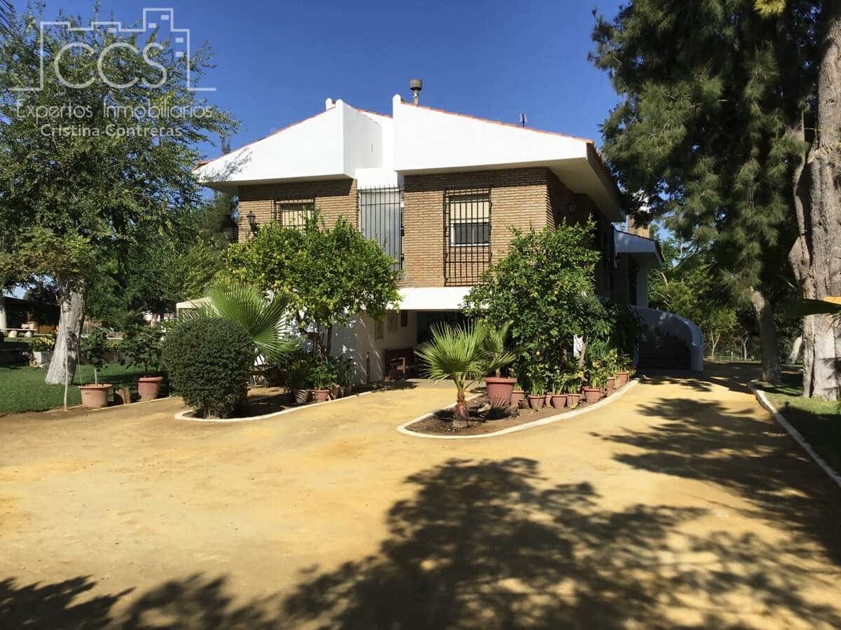 5 bedroom Finca/Country House for sale in Alcala de Guadaira with pool garage - € 450,000 (Ref: 8485078)