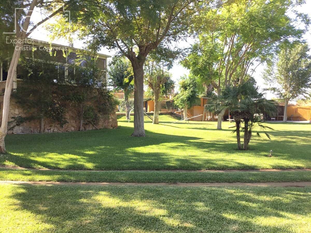 5 bedroom Finca/Country House for sale in Alcala de Guadaira with pool garage - € 450,000 (Ref: 8485078)