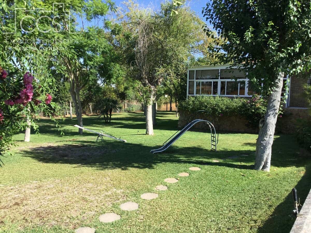 5 bedroom Finca/Country House for sale in Alcala de Guadaira with pool garage - € 450,000 (Ref: 8485078)