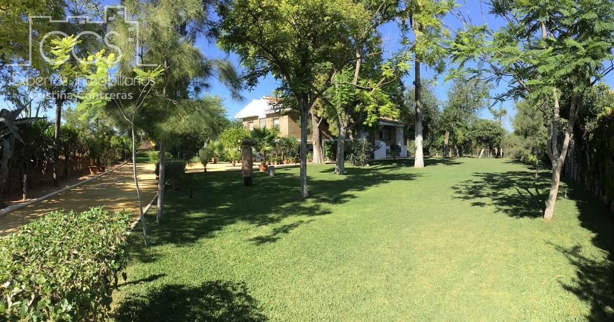 5 bedroom Finca/Country House for sale in Alcala de Guadaira with pool garage - € 450,000 (Ref: 8485078)