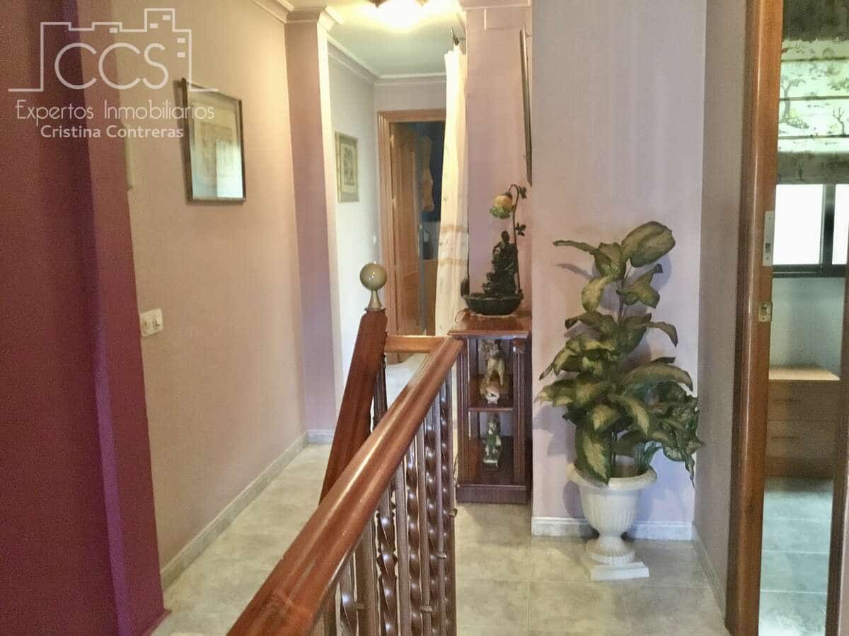 3 bedroom Townhouse for sale in Seville city - € 260,000 (Ref: 8565668)