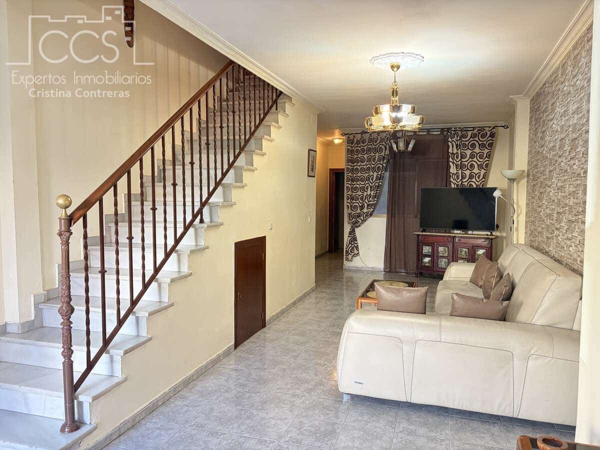3 bedroom Townhouse for sale in Seville city - € 260,000 (Ref: 8565668)