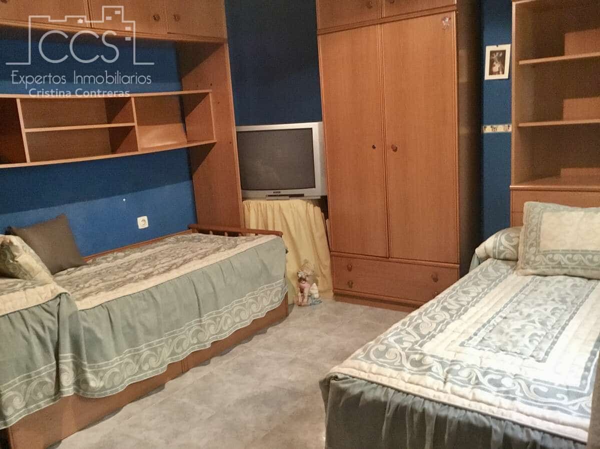 3 bedroom Townhouse for sale in Seville city - € 260,000 (Ref: 8565668)
