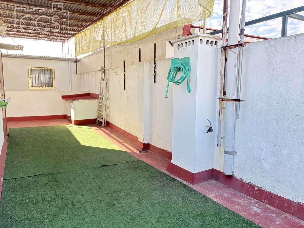 3 bedroom Townhouse for sale in Seville city - € 260,000 (Ref: 8565668)