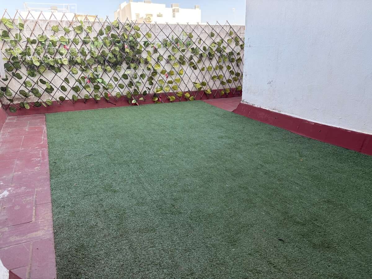 3 bedroom Townhouse for sale in Seville city - € 260,000 (Ref: 8565668)
