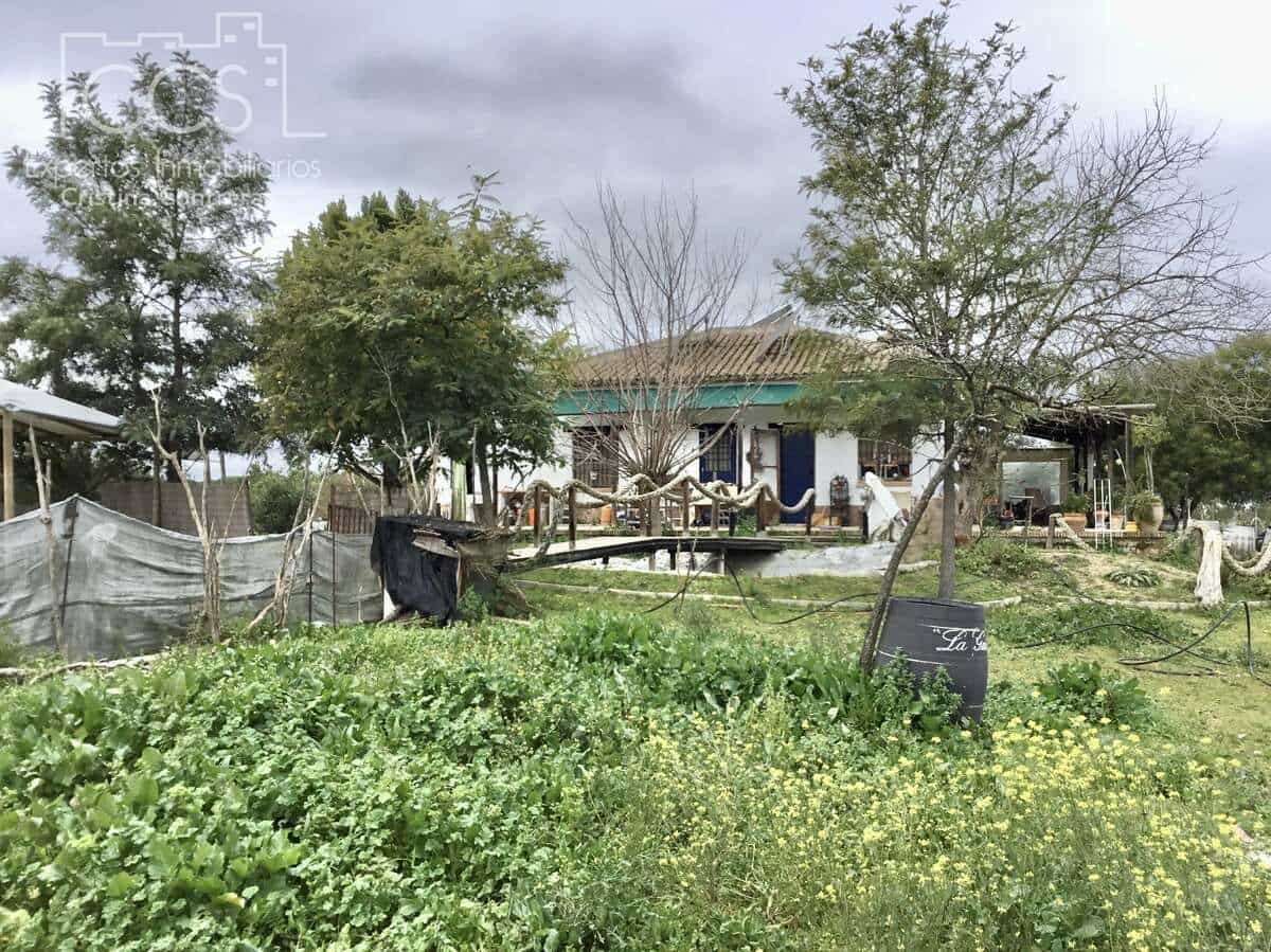 3 makuuhuone Maalaistalo myytävänä paikassa Almonte mukana uima-altaan - 180 000 € (Ref: 8804035)