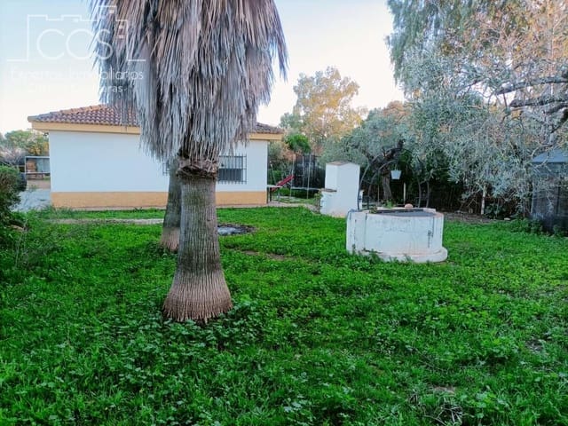 3 bedroom Villa for sale in Carmona with pool - € 220,000 (Ref: 8816951)