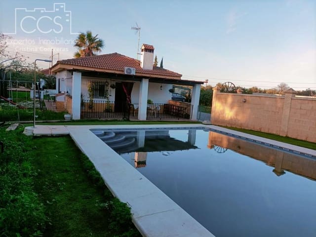 3 bedroom Villa for sale in Carmona with pool - € 220,000 (Ref: 8816951)
