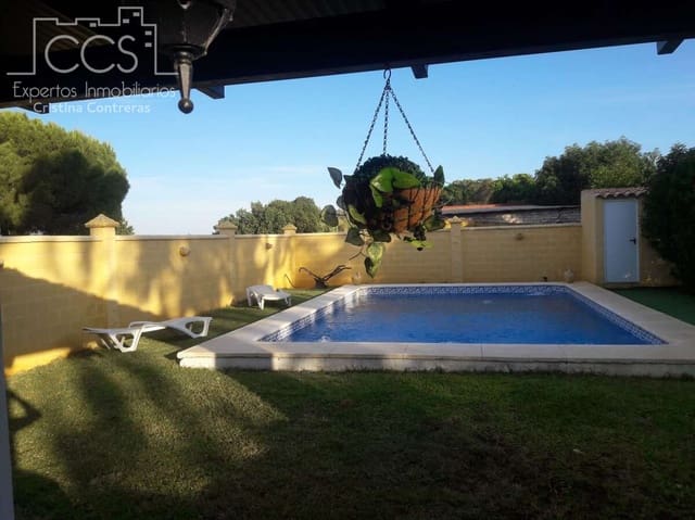 3 bedroom Villa for sale in Carmona with pool - € 220,000 (Ref: 8816951)