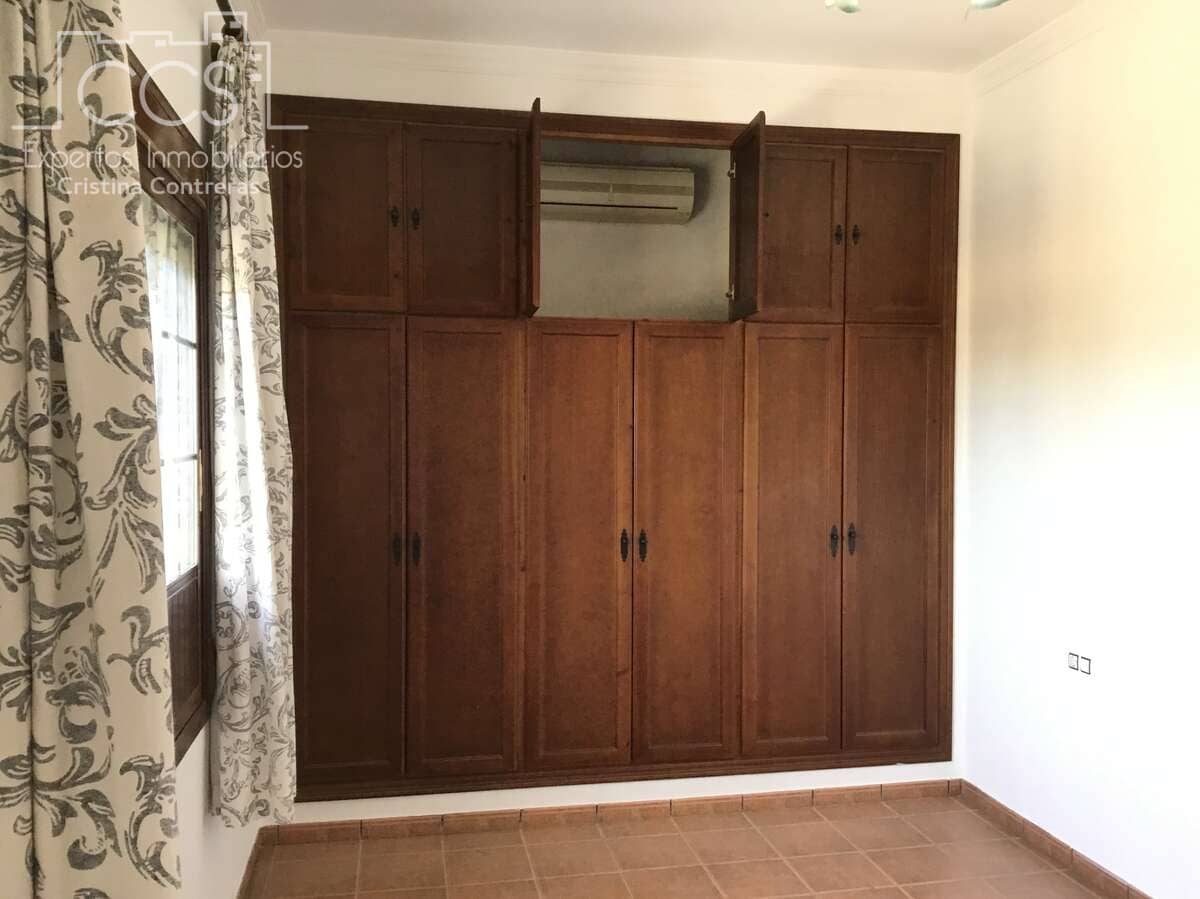 3 soverom Finca/Herregård til salgs i Pilas med svømmebasseng - € 280 000 (Ref: 8936500)