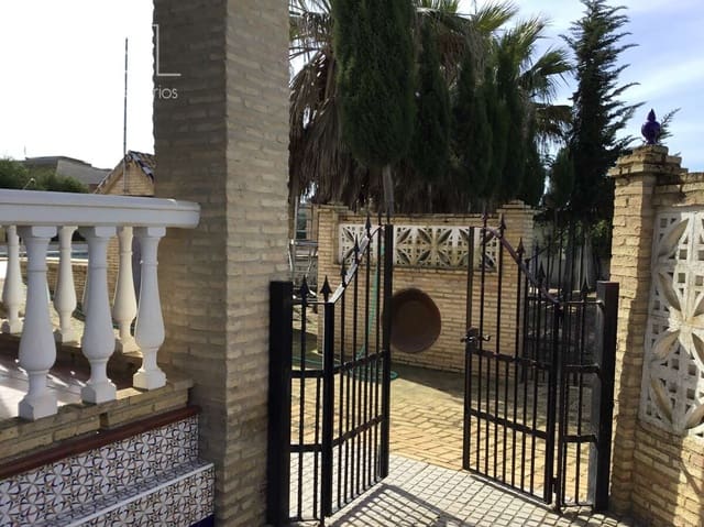 3 bedroom Finca/Country House for sale in Pilas with pool - € 280,000 (Ref: 8936500)