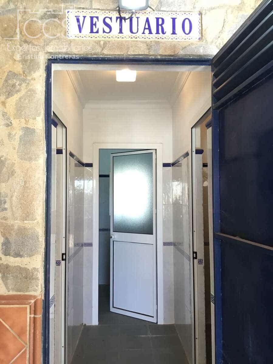 3 soverom Finca/Herregård til salgs i Pilas med svømmebasseng - € 280 000 (Ref: 8936500)