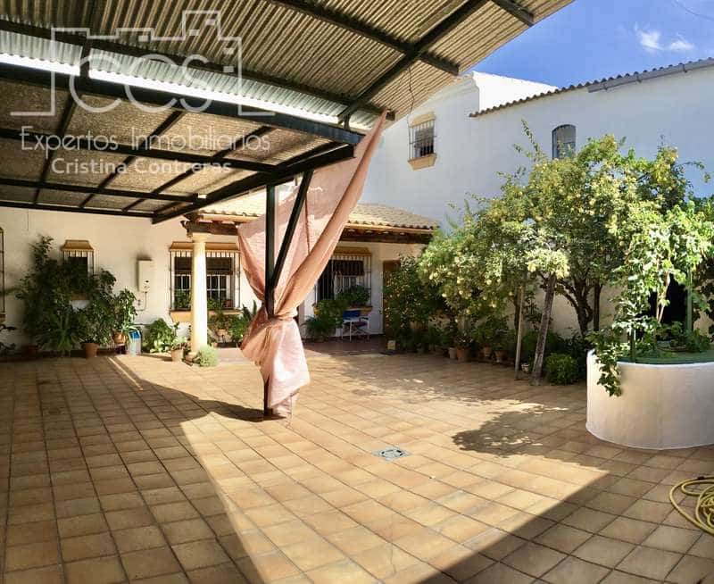 5 chambre Maison de Ville à vendre à La Palma del Condado avec garage - 290 000 € (Ref: 9036262)