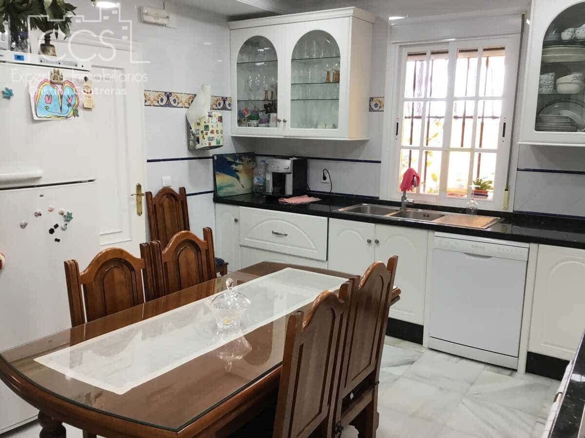 6 soverom Villa til salgs i Lepe med svømmebasseng garasje - € 410 000 (Ref: 9109959)