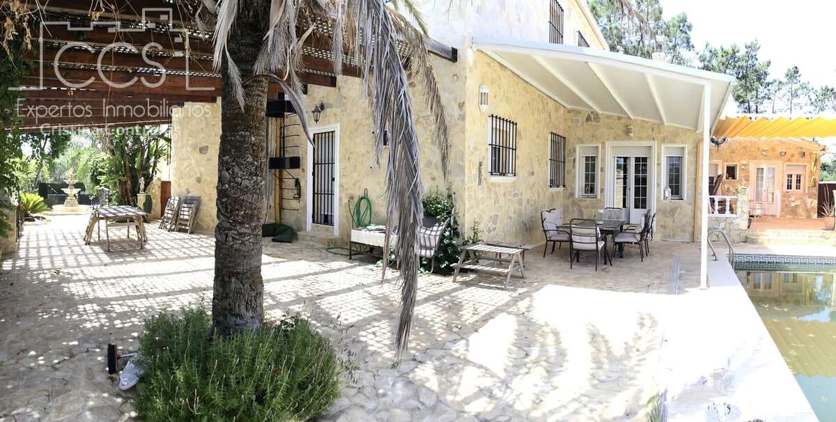 6 soverom Villa til salgs i Lepe med svømmebasseng garasje - € 410 000 (Ref: 9109959)