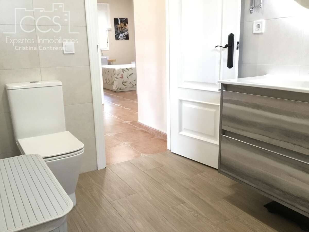 2 soverom Finca/Herregård til salgs i Hinojos med svømmebasseng garasje - € 185 000 (Ref: 9329981)