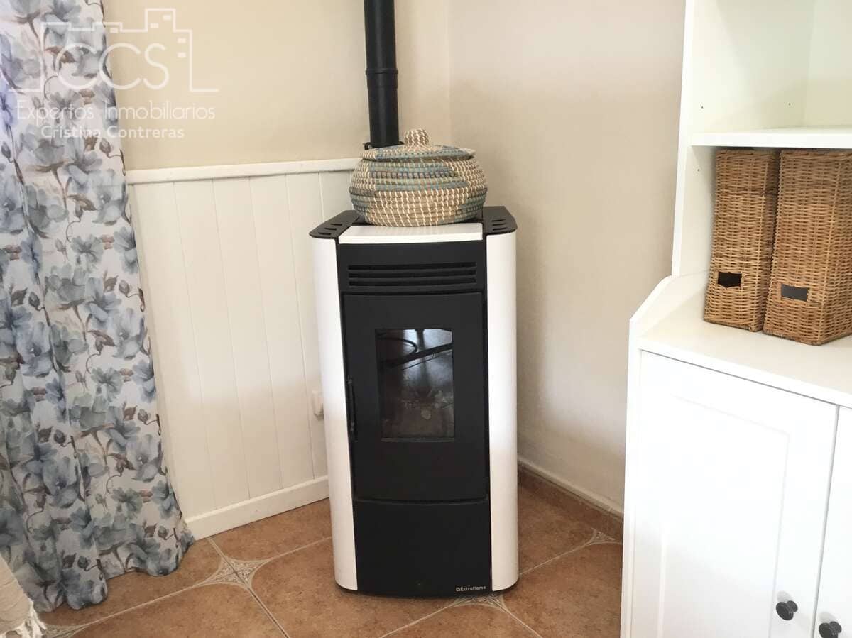 2 soverom Finca/Herregård til salgs i Hinojos med svømmebasseng garasje - € 185 000 (Ref: 9329981)