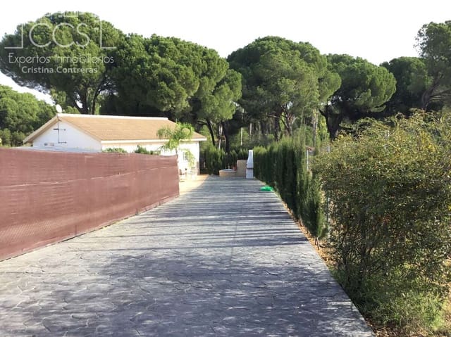 2 bedroom Finca/Country House for sale in Hinojos with pool garage - € 185,000 (Ref: 9329981)