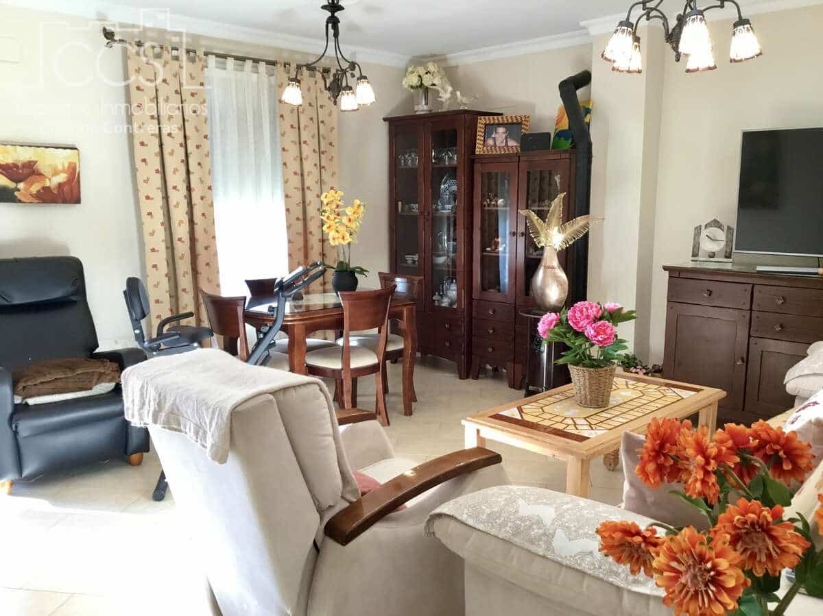 3 soveværelse Villa til salg i Carmona med swimmingpool - € 420.000 (Ref: 9542874)