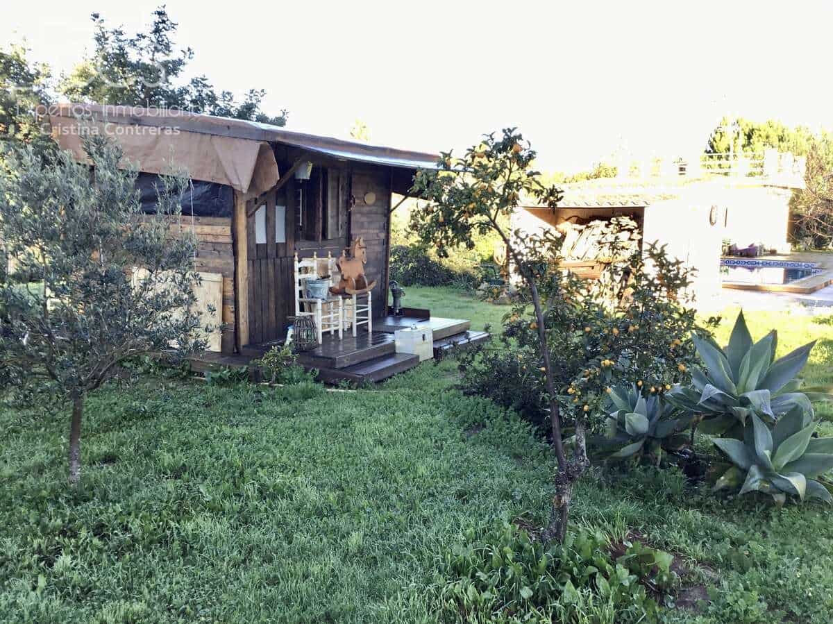 3 soveværelse Villa til salg i Carmona med swimmingpool - € 420.000 (Ref: 9542874)