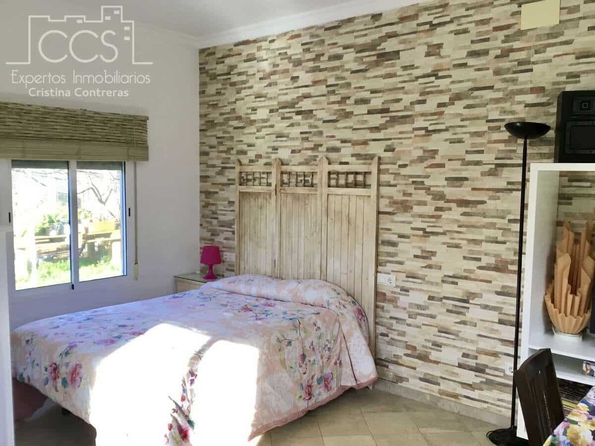 3 soveværelse Villa til salg i Carmona med swimmingpool - € 420.000 (Ref: 9542874)