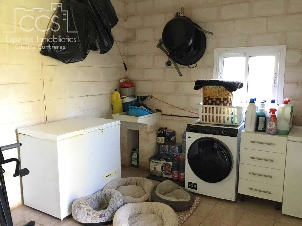 3 soveværelse Villa til salg i Carmona med swimmingpool - € 420.000 (Ref: 9542874)