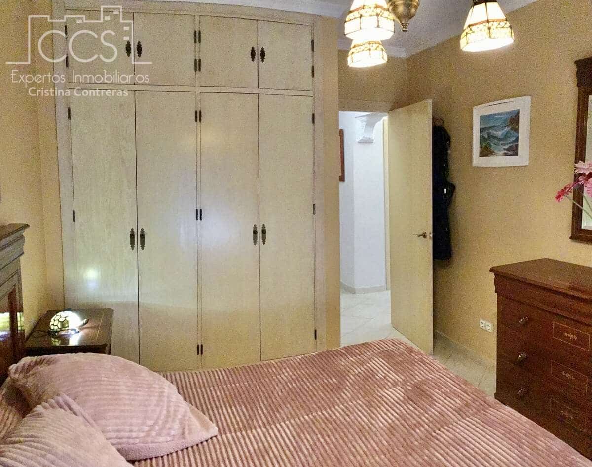 3 soveværelse Villa til salg i Carmona med swimmingpool - € 420.000 (Ref: 9542874)