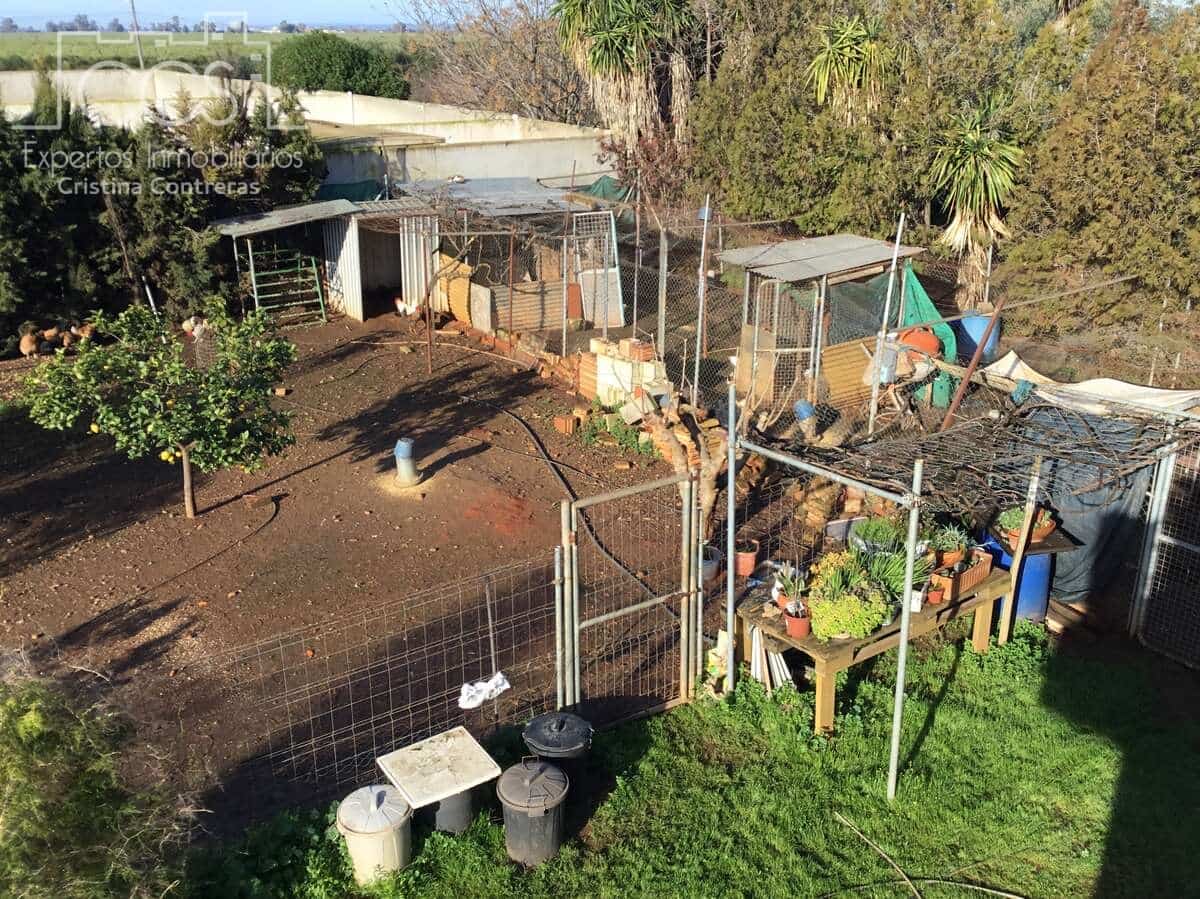 3 soveværelse Villa til salg i Carmona med swimmingpool - € 420.000 (Ref: 9542874)