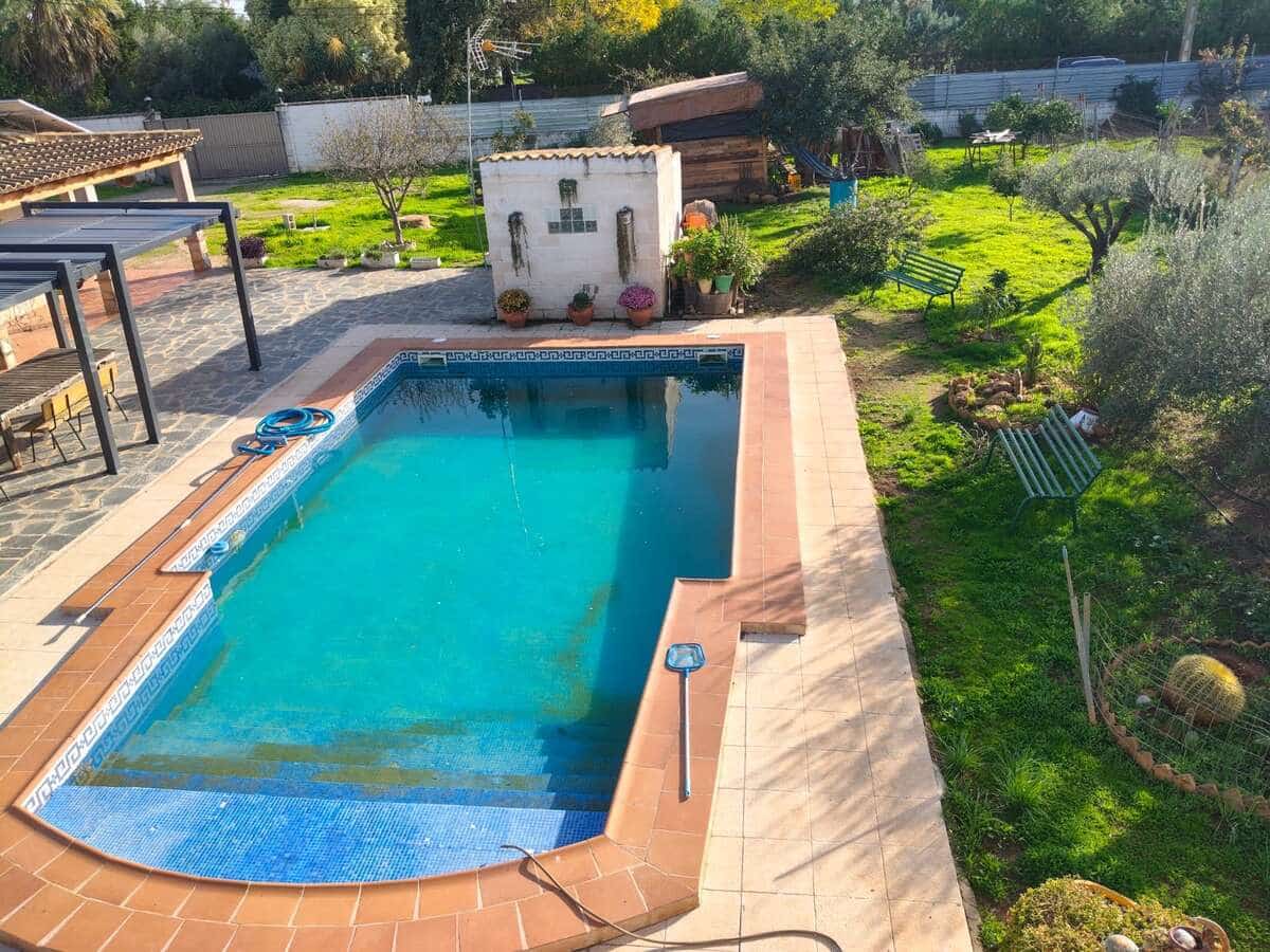 3 soverom Villa til salgs i Carmona med svømmebasseng - € 420 000 (Ref: 9542874)