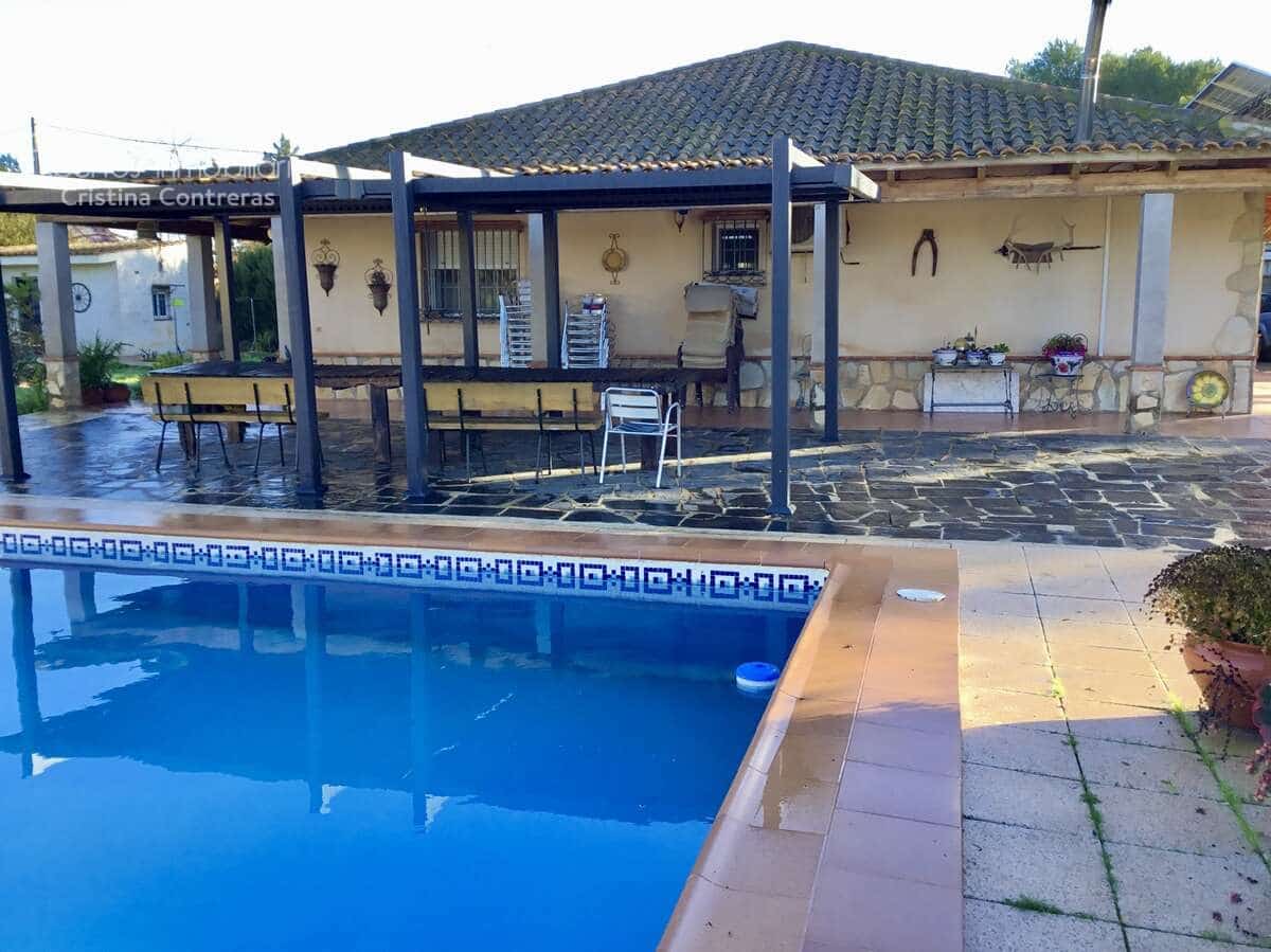 3 soverom Villa til salgs i Carmona med svømmebasseng - € 420 000 (Ref: 9542874)
