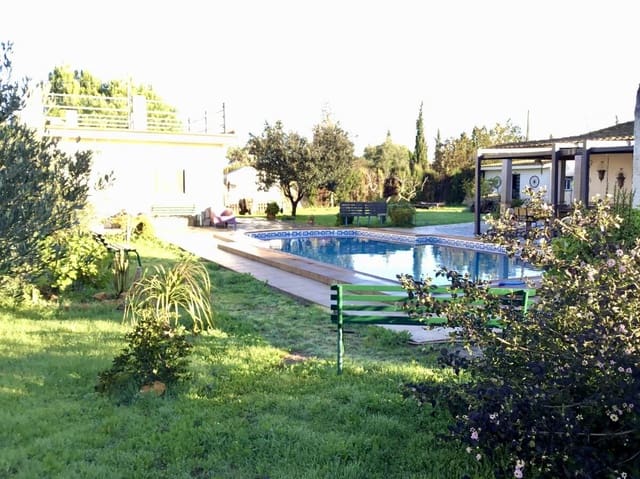 3 chambre Villa/Maison à vendre à Carmona avec piscine - 420 000 € (Ref: 9542874)