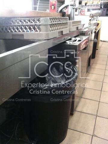 Local Comercial en Triana, Sevilla ciudad en venta - 550.000 € (Ref: 9842014)